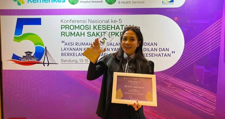 Raih Kemenangan Promkes Pejuang PKRS Awards, Dr. dr. Dhelya Widasmara Torehkan Prestasi Nasional